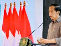 Jokowi Beri Isyarat Hentikan Impor Alkes dan Obat-obatan