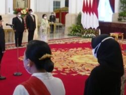 Jokowi Lantik Abdullah Azwar Anas jadi Menpan RB